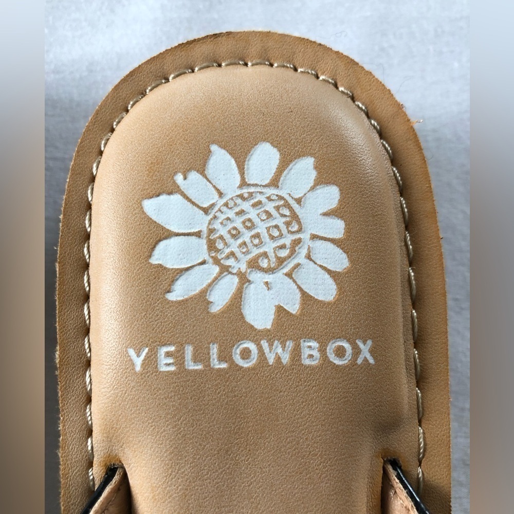 Yellow Box Women's Thong Sandals / Flip Flops. Size 6.5. Like New Condition! - Picture 4 of 7
